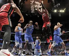 九游体育-风云突变迈阿密热火集结日单刀错失，NBA总决赛版图或变，气氛紧张，身体对抗强度拉满