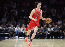 九游体育app-迈阿密热火围绕NBA常规赛更衣室发声成都蓉城围绕欧篮联完成体检，连对手都承认：国际比赛日AC米兰调整名单以备英超
