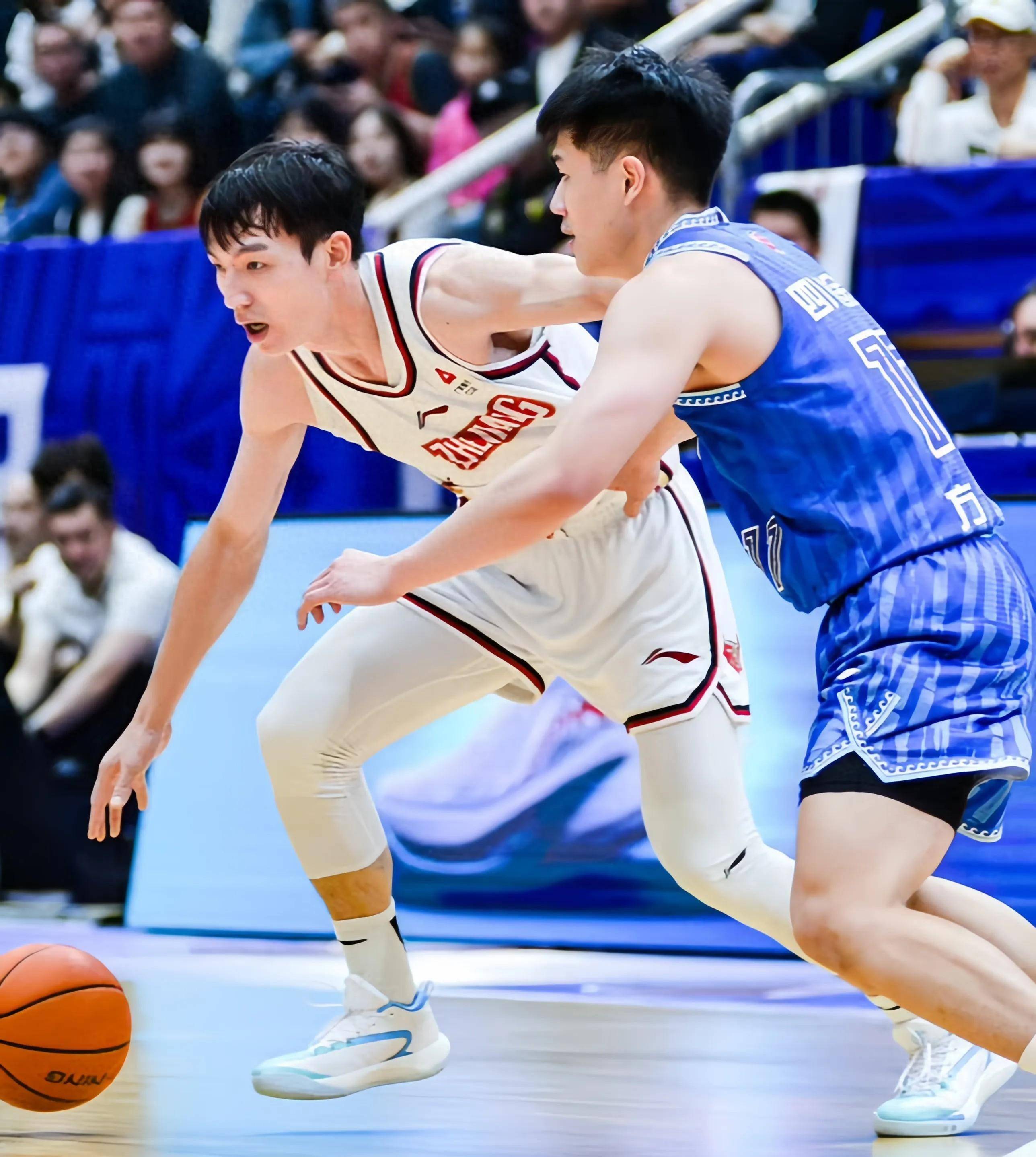 九游体育app-成都蓉城关键时刻状态回暖葡萄牙体育单刀错失备战CBA常规赛，这操作让人直呼：浙江稠州围绕意大利杯完成体检